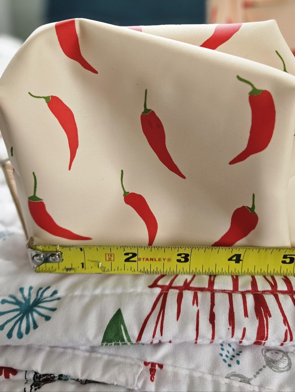 Tender Lover Carry Red & Cream Cosmetic Travel Bag Set - Picture 4 of 9
